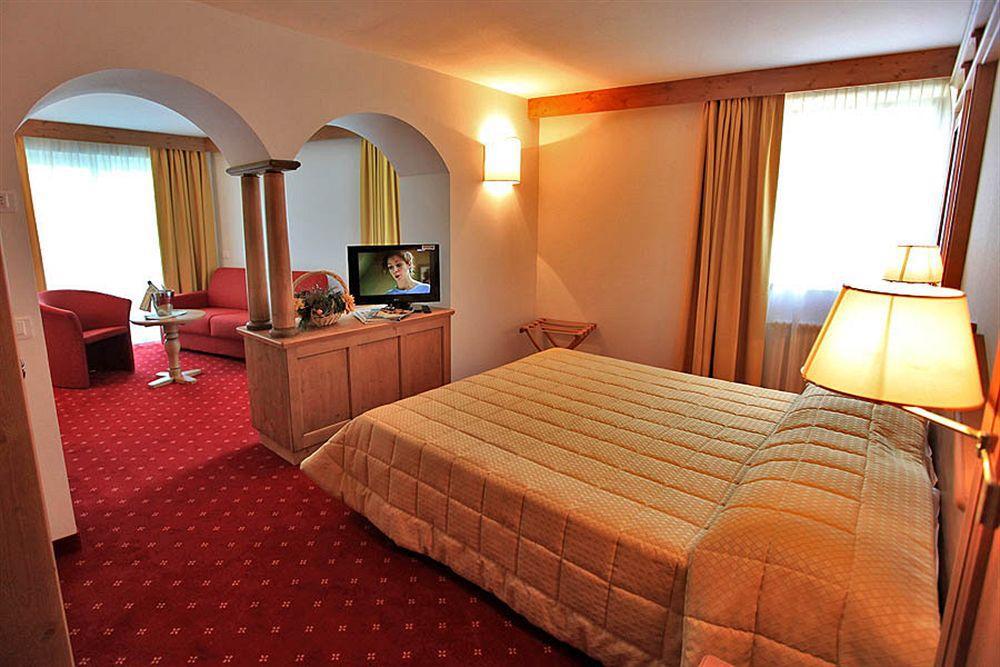 Fanes & Hotel Moena