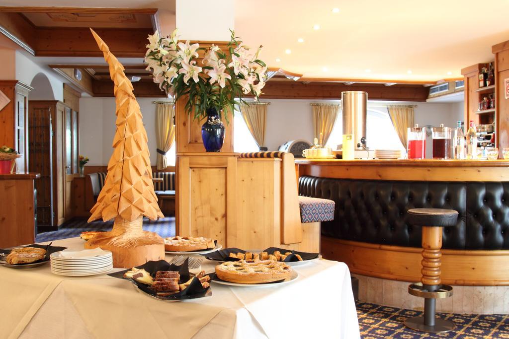 Hotel Fanes &