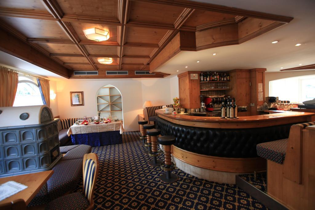 Fanes & Hotel
